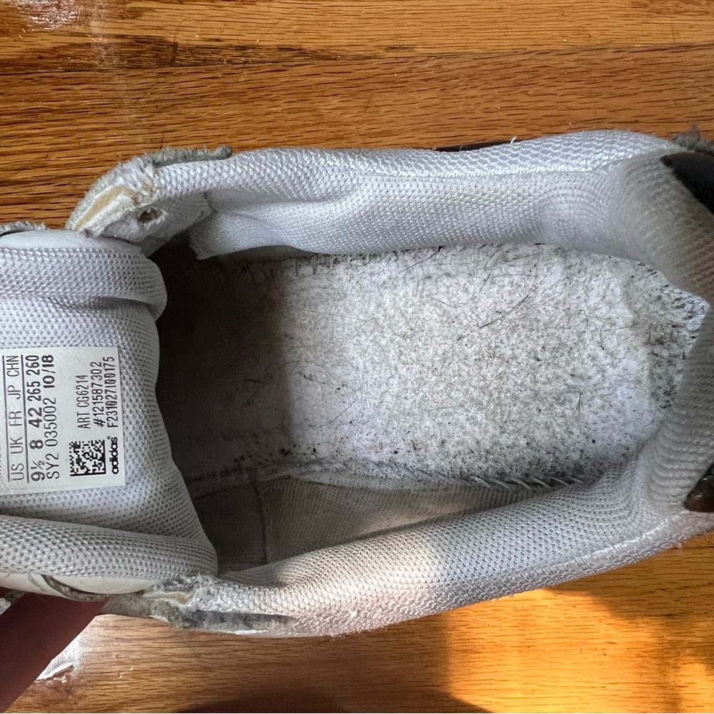 Used Adidas Falcons - Picture 7 of 7